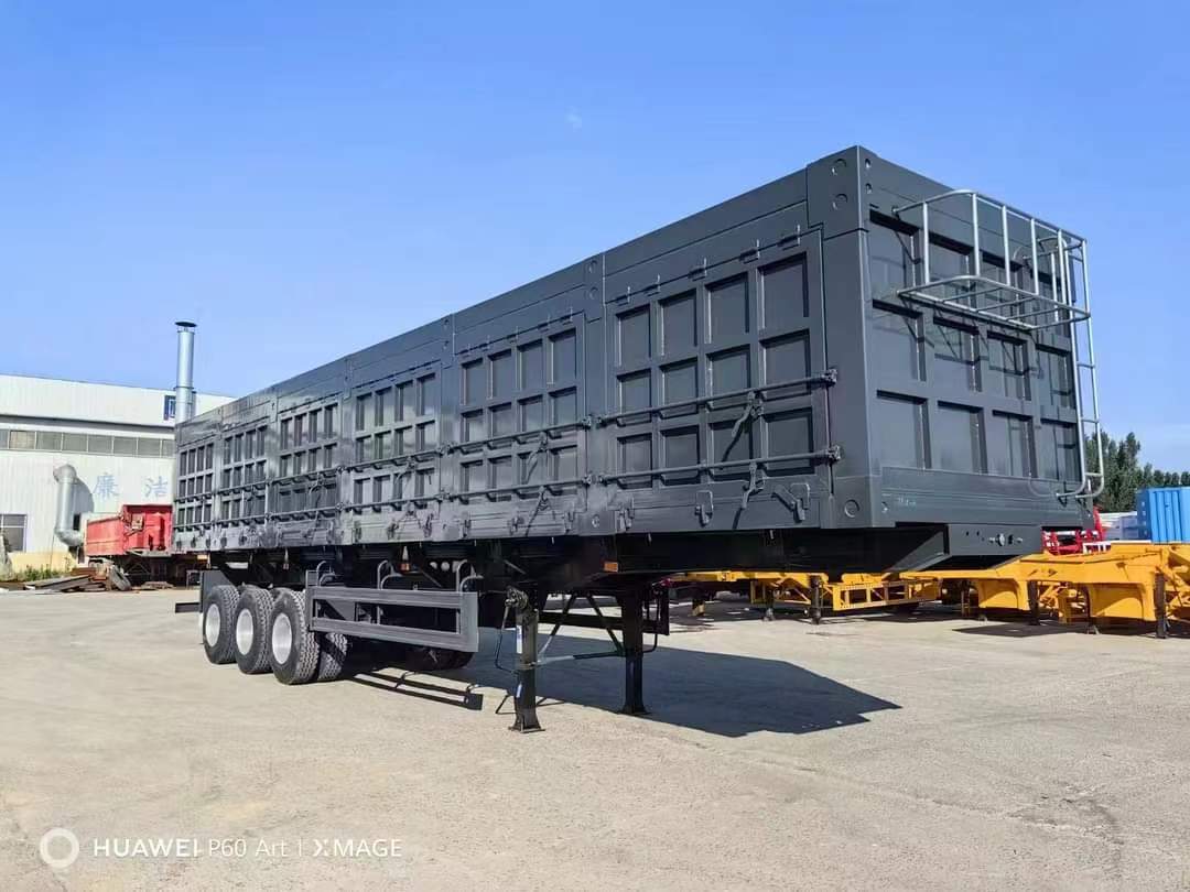 13.75m wingspan semi-trailer