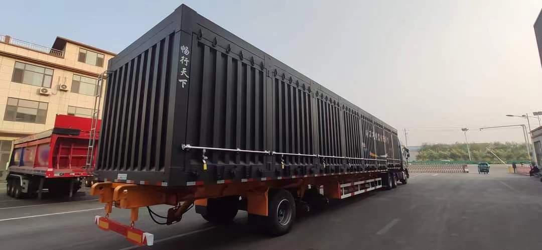 13.75m wingspan semi-trailer