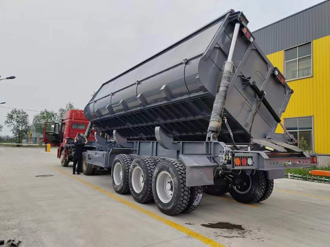 13-meter side-turn dump transport semi-trailer