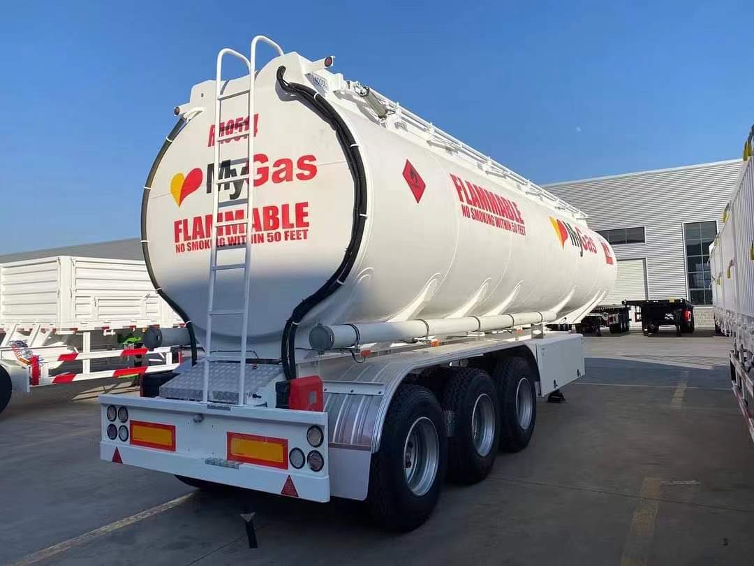 70m3 powder and granular material transportation semi-trailer