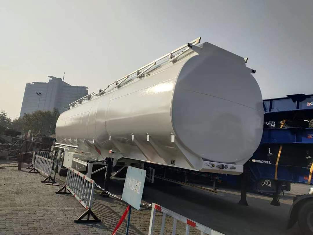 46 cubic meters gasoline, diesel, kerosene aluminum tank semi-trailer