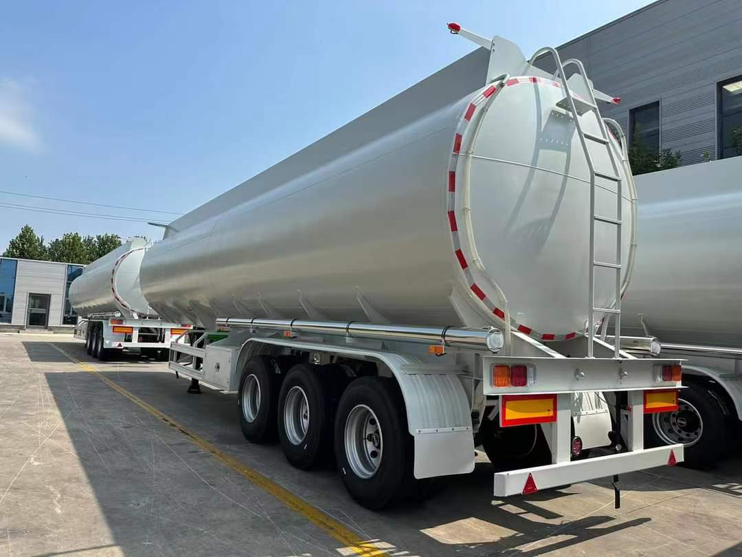 38 cubic meter aluminum alloy oil semi-trailer