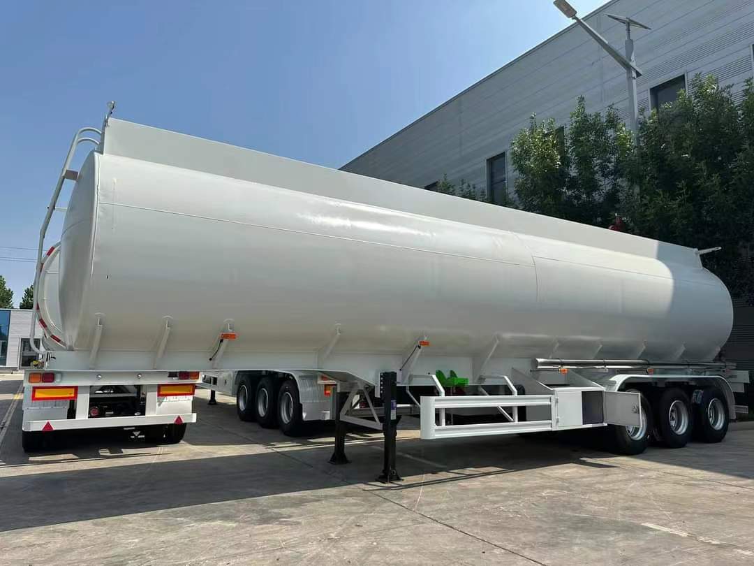 38 cubic meter aluminum alloy oil semi-trailer