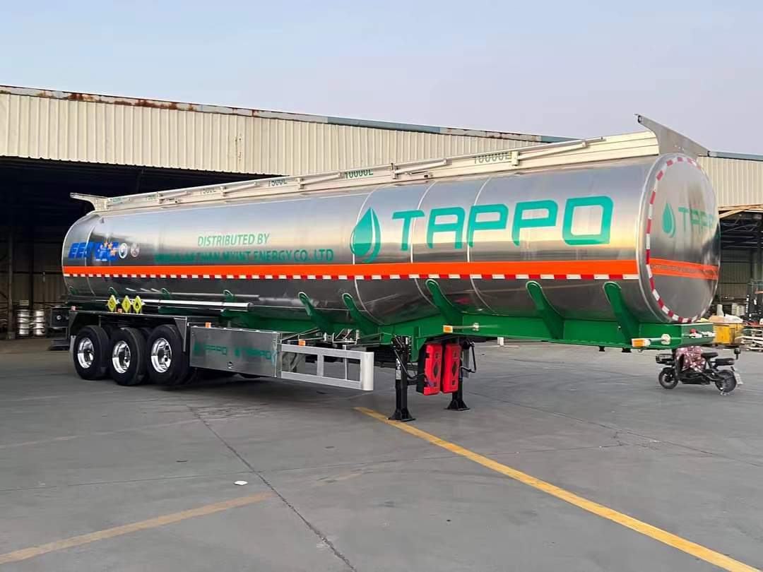 48 square aluminum alloy oil semi-trailer