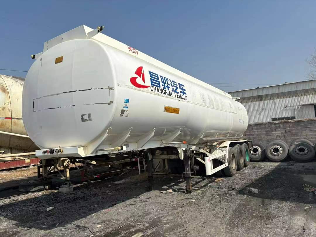 46 cubic meters gasoline, diesel, kerosene aluminum tank semi-trailer