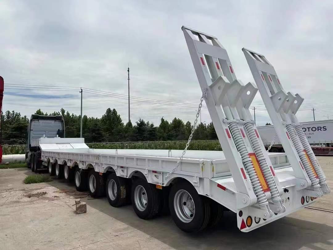 13m rail-type semi-trailer