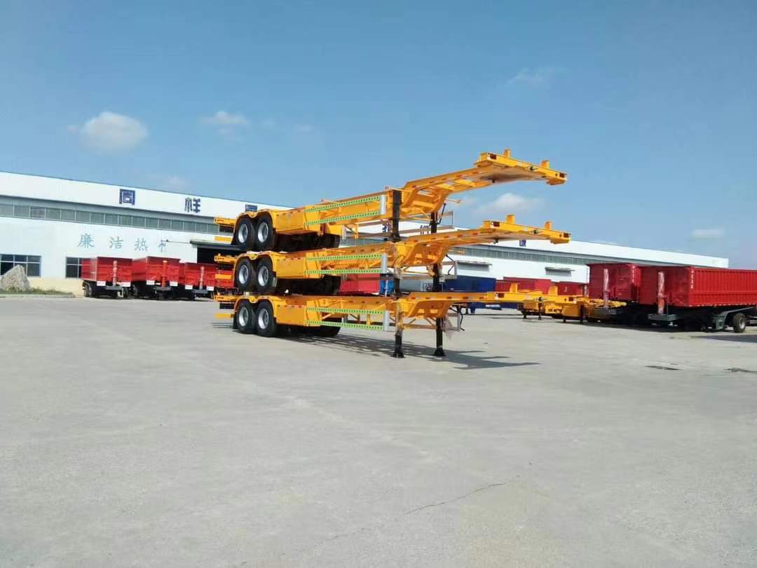 The flatbed semi-trailer ordered by a Thai customer was delivered