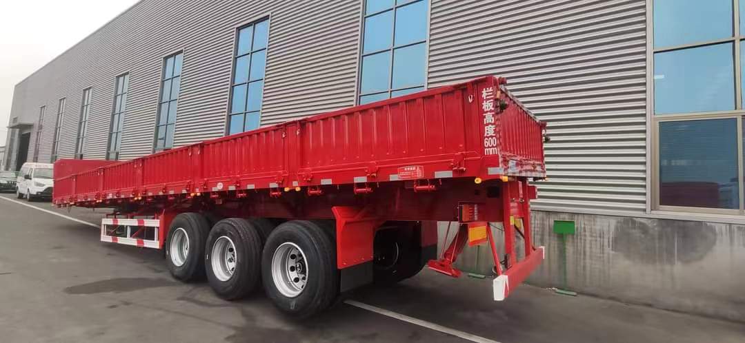 13-meter straight beam and railing semi-trailer