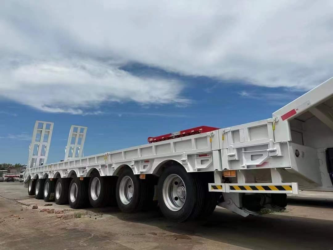 13m rail-type semi-trailer