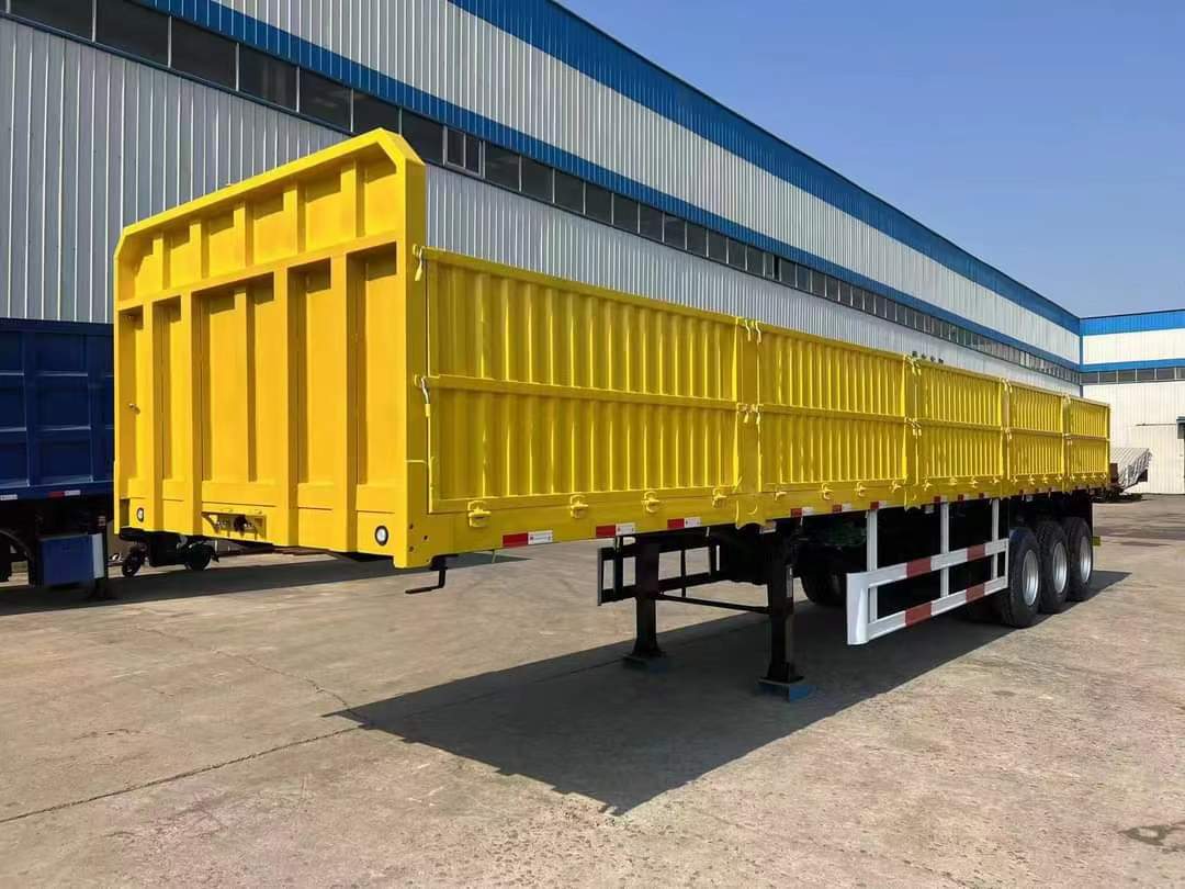 13-meter straight beam and railing semi-trailer